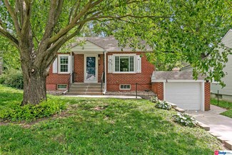 921 Mclaughlin Cir, Bellevue, NE 68005