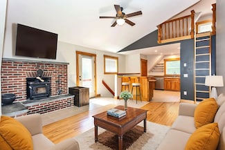 394 Meany Rd, Charlestown, NH 03603