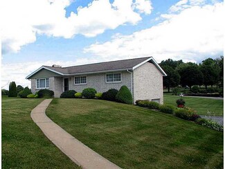 122 La Ray Dr, Butler, PA 16001