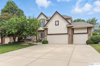 5418 S 165th St, Omaha, NE 68135