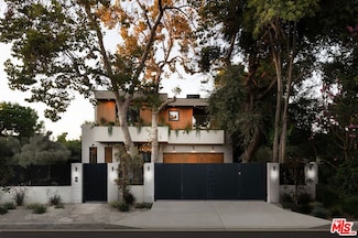 13229 Hesby St, Sherman Oaks, CA 91423