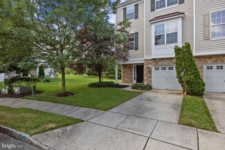 141 Acorn Dr, Mount Royal, NJ 08061