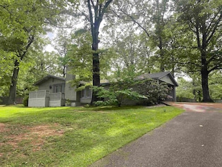 427 S Maple St, Adamsville, TN 38310