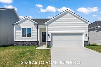 2232 Chan Dr, Adel, IA 50003