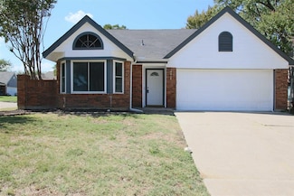 6016 Glenwood Dr, Arlington, TX 76017