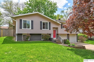 15217 Harney Cir, Omaha, NE 68154