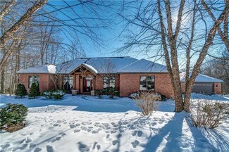 3258 Dogwood Ln NW, Dover, OH 44622