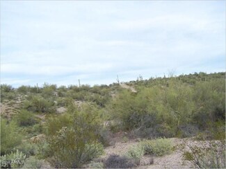 47xxx N Quiet Hills Dr Unit 1, Morristown, AZ 85342
