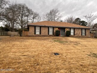 5935 Ferncreek Dr, Jackson, MS 39211