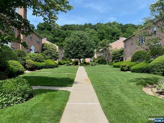 522 N Maple Ave Unit A 4, Ridgewood, NJ 07450