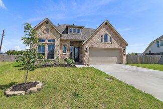 14050 S River Dr, Mont Belvieu, TX 77523