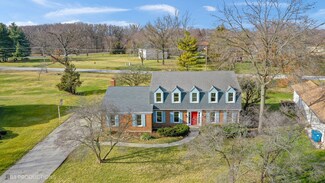 2848 E Bending Creek Trail, Crete, IL 60417