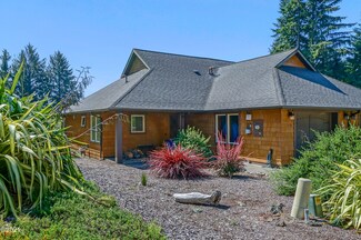 3132 NE Cascara Ct, Lincoln City, OR 97367