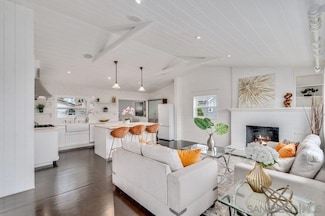 4154 Hill St, San Diego, CA 92107