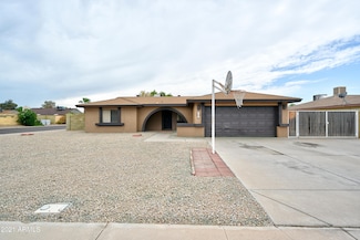 7301 W Canterbury Dr, Peoria, AZ 85345