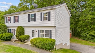 53 Stonewall Ln, Waterbury, CT 06705