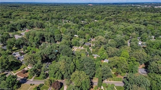 4204- B Henderson Rd, Greensboro, NC 27410