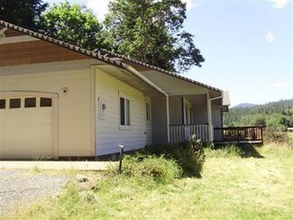 2952 Quartz Creek Rd, Merlin, OR 97532