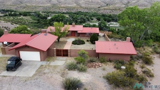 888 Las Palomas Canyon Rd, Williamsburg, NM 87942