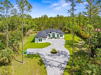 3513 14th Ave NE, Naples, FL 34120