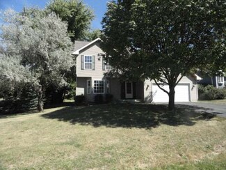 2100 Candlewick Dr SE, Poplar Grove, IL 61065