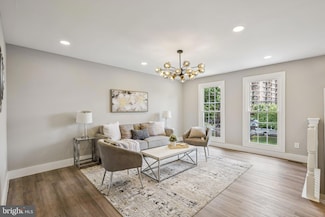 6339 Battlement Way, Alexandria, VA 22312