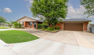 4047 SE Bedford Dr, Lawton, OK 73501