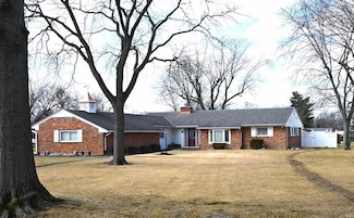 6309 Sharon Dr, Fort Wayne, IN 46825