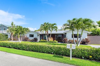 30 Hersey Dr, Boynton Beach, FL 33435