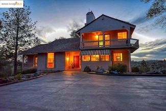 20591 Chaparral Ct, Groveland, CA 95321