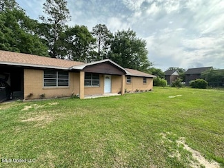 3813 Hill Ave, Moss Point, MS 39562