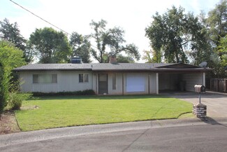 609 Dee Ct, Redding, CA 96002