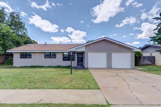 2803 W 18th St, Plainview, TX 79072