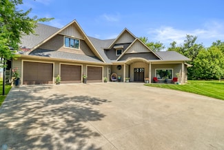 8224 Memory Ln, Horace, ND 58047