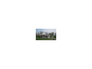 302 W Putnam St, King City, MO 64463