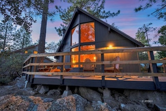 26785 Crestview Dr, Idyllwild-Pine Cove, CA 92549