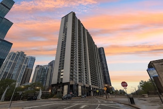 400 E Randolph St Unit 2424, Chicago, IL 60601