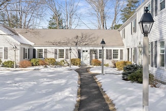33 Colonial Village, Falmouth, ME 04105