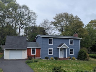 70 Craig Ln, Trumbull, CT 06611