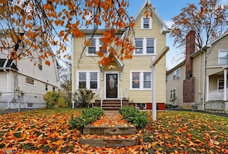 812 E 6th St, Plainfield, NJ 07062