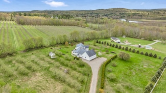 30 Applehill View, Alfred, ME 04002