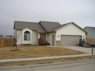 1010 Carl Ave, Rapid City, SD 57703