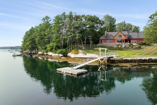 83 Western Ledge Rd, Boothbay, ME 04537
