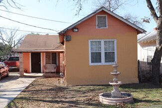 613 N Chupaderas St, San Antonio, TX 78207