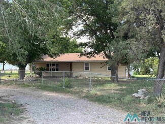 23 E Darby Rd, Dexter, NM 88230