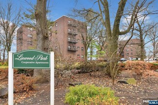 401 Park Place Unit 2G, Fort Lee, NJ 07024