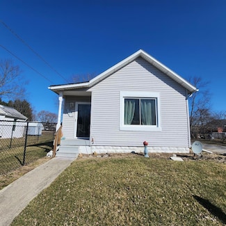 706 E Oakwood Ave, Bucyrus, OH 44820