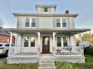 2809 S 29th St, Ashland, KY 41102