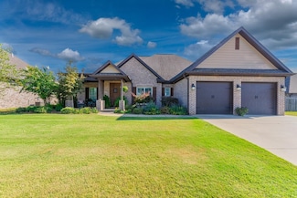 127 Ashbey Cir, Muscle Shoals, AL 35661