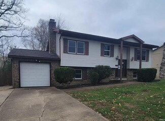7455 Oak Park Dr, Newburgh, IN 47630